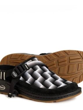 NWOT Chaco Canyon Woven Clogs Size 9, Never Used